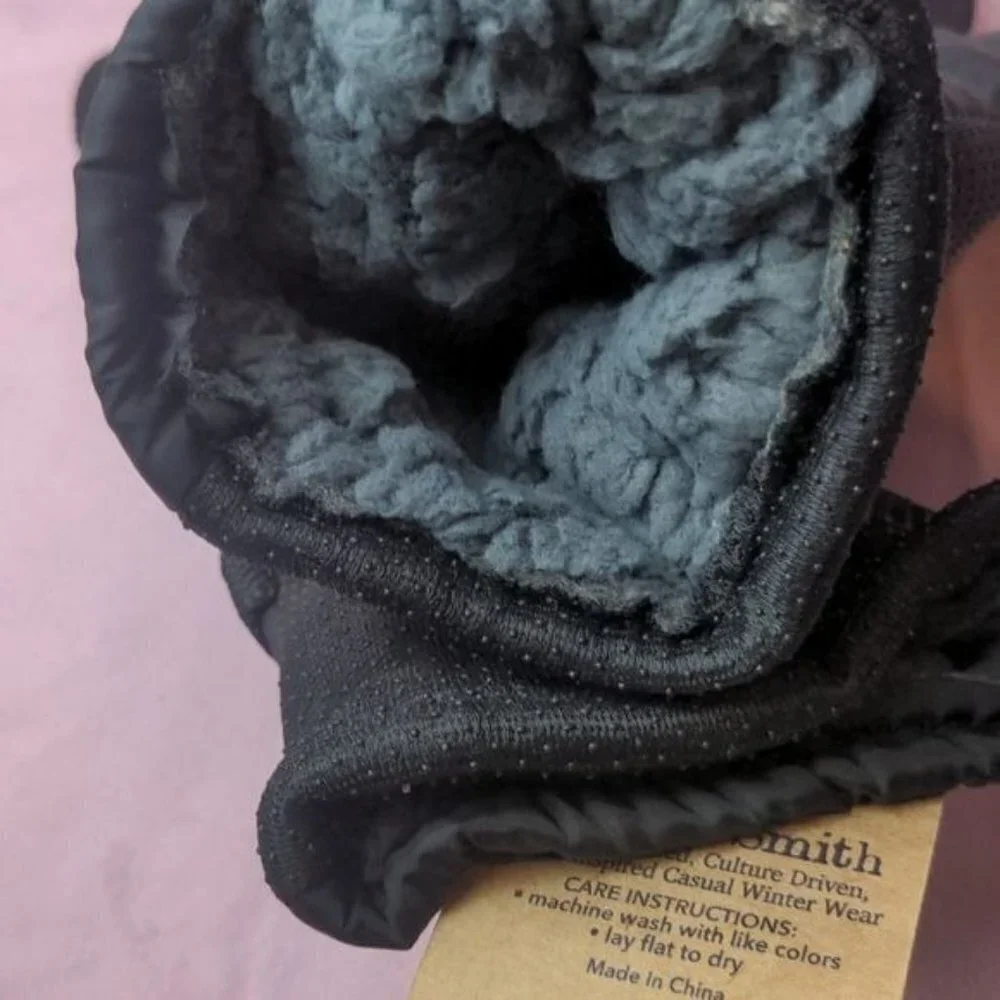 Yacht & Smith Black Gloves with Faux Fur Sherpa Lining